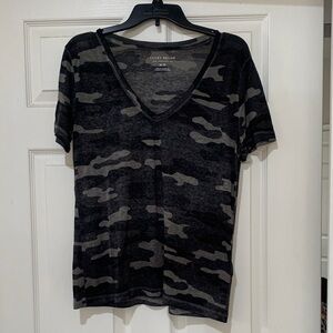 Lucky Brand Black and Gray Camouflage Tee